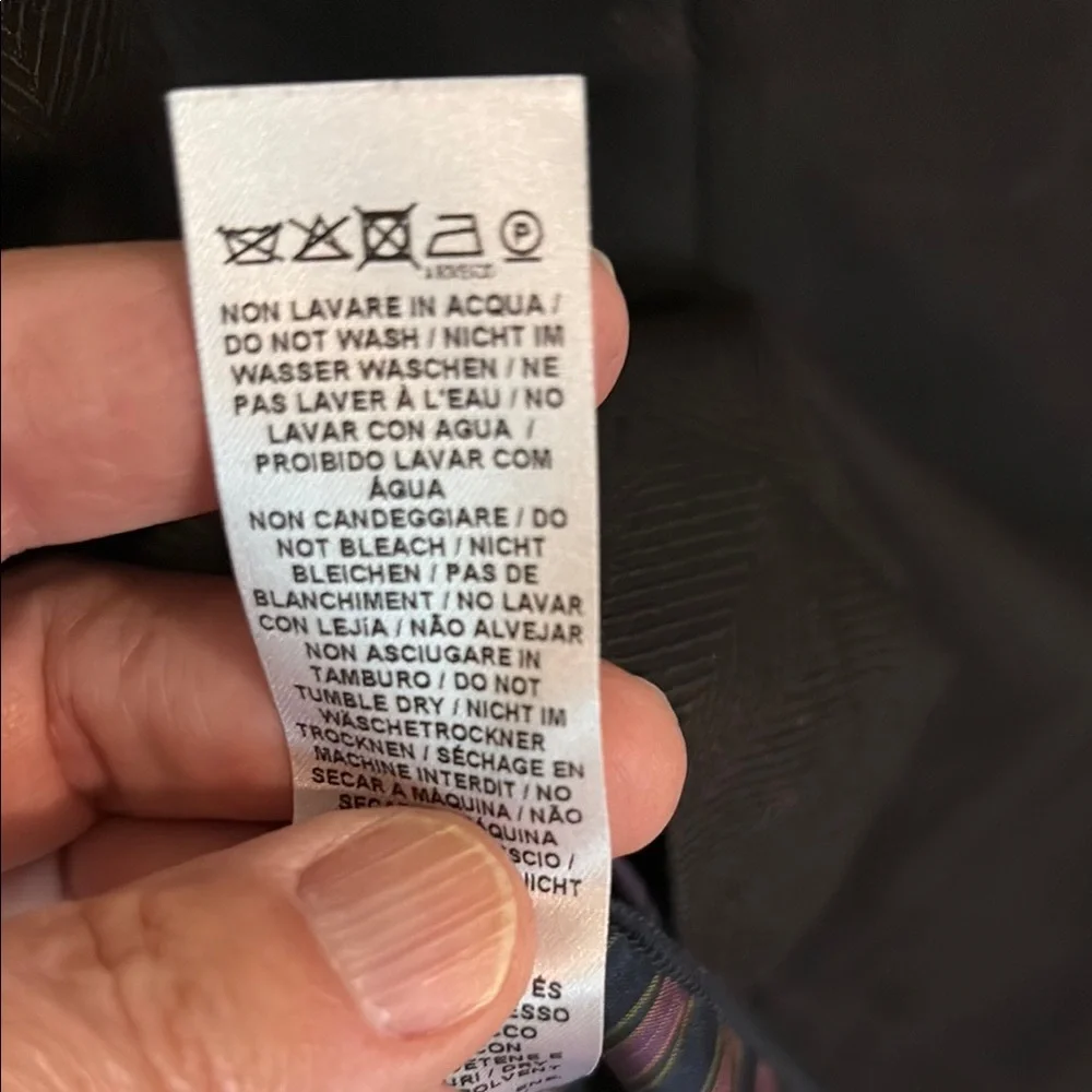 EUC Gorgeous Maliparmi Red and Black Skirt - Picture 5 of 9